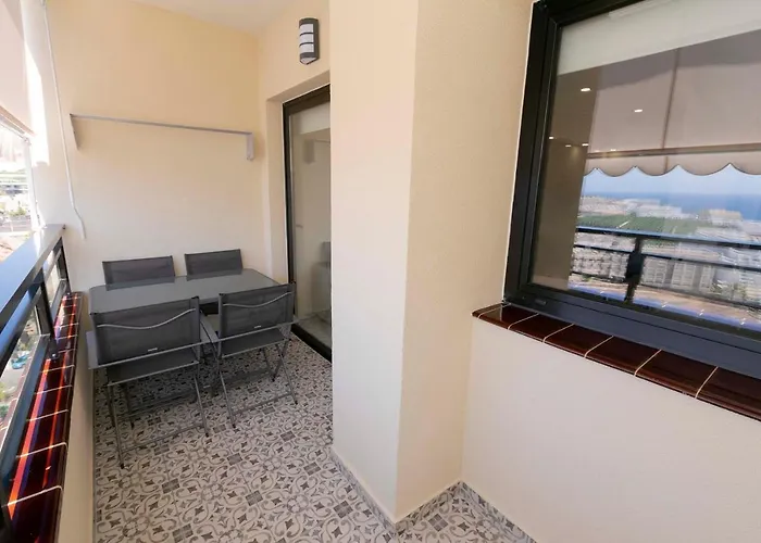 Flore Costa Adeje (Tenerife)