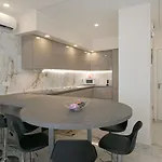 Flore Апартаменти Адехе