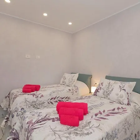 Flore Costa Adeje (Tenerife)