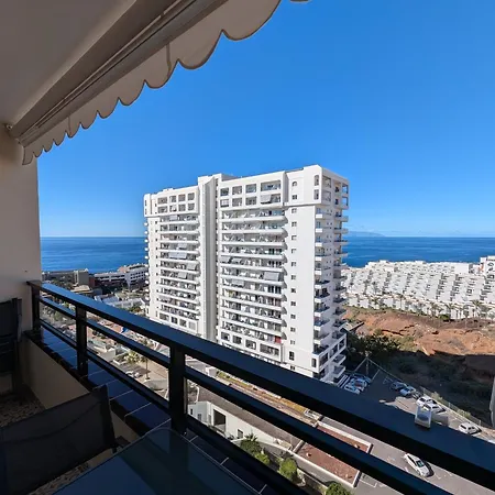 Flore Residence Apartment